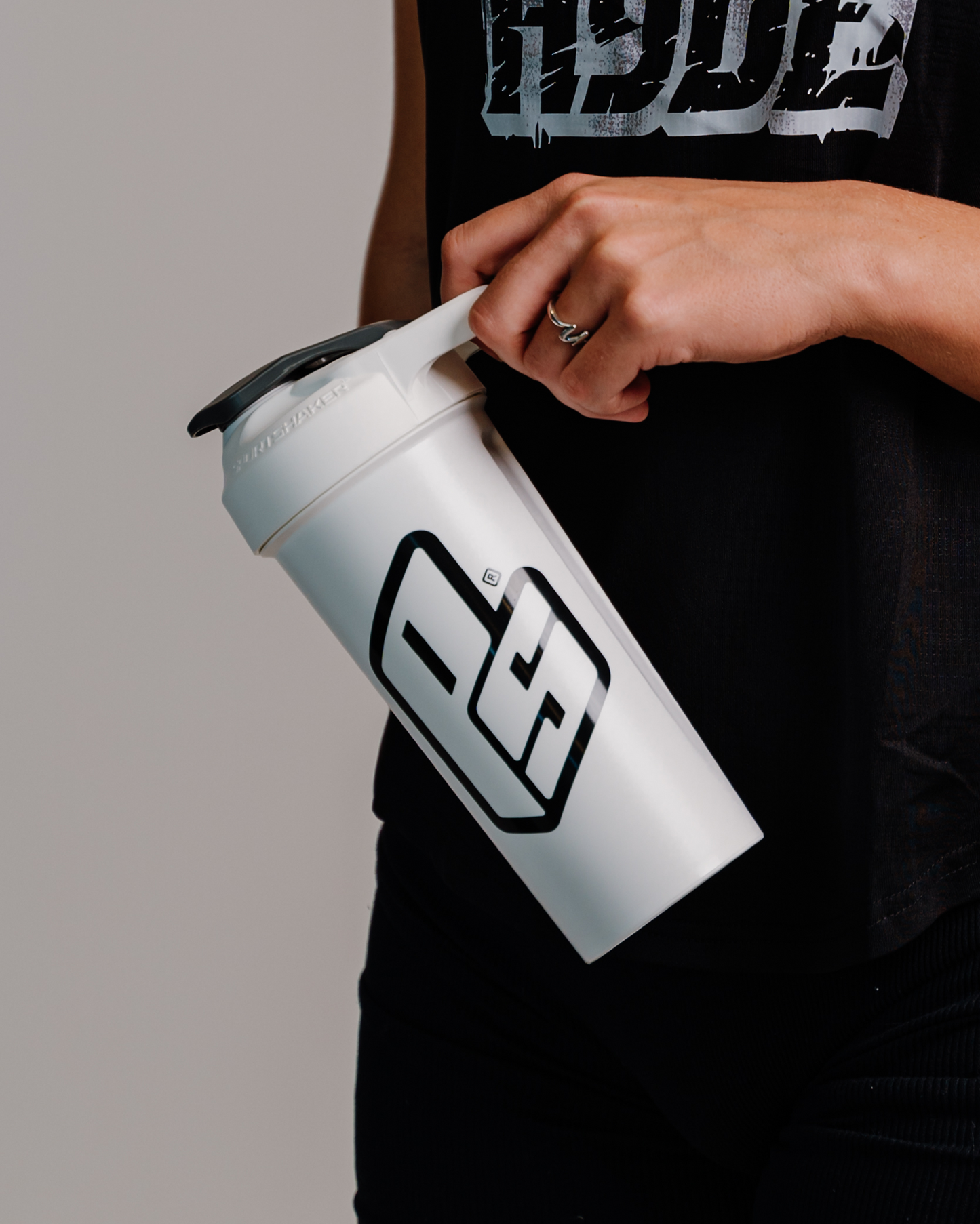 Classic PS Shaker - White